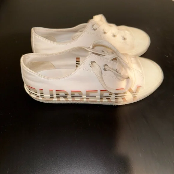 Kids Burberry sneakers